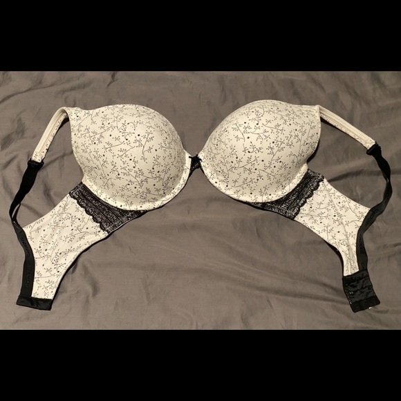 Cacique Other - Cacique bra size 36DDD.